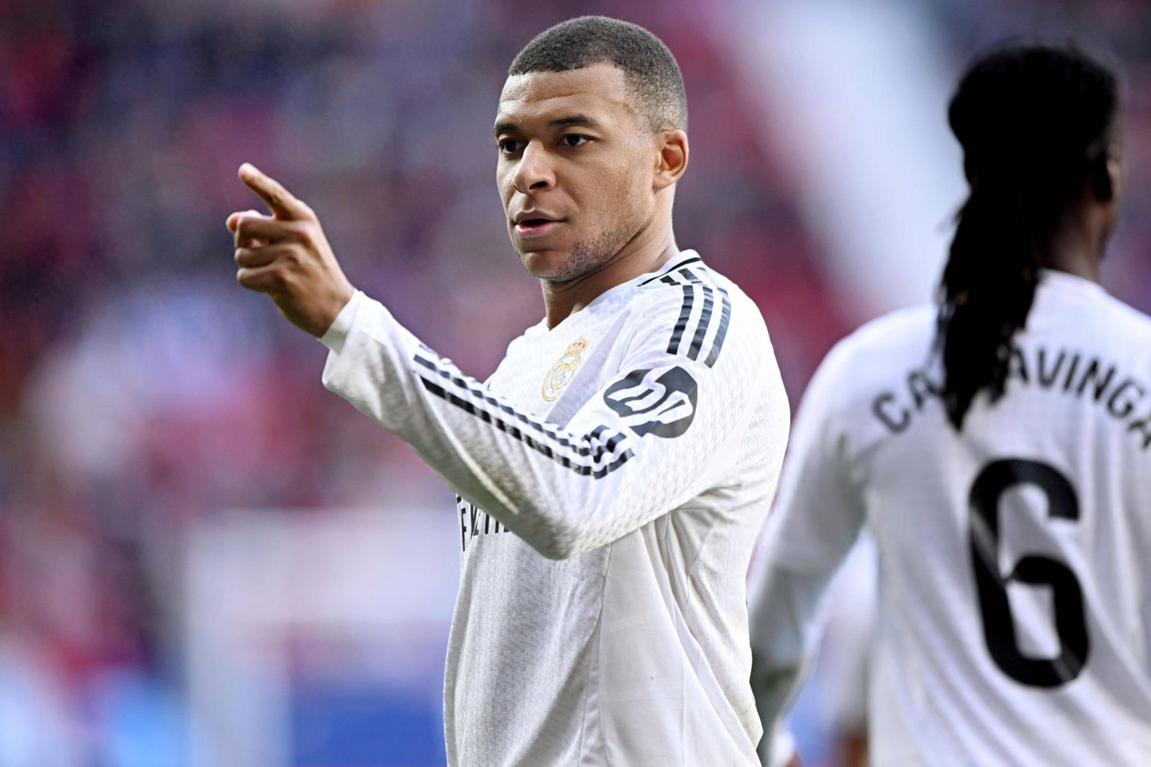 比赛局势复杂引爆全场！，姆巴佩意外战胜美国队气势如虹延续(比利林恩的中场战事)