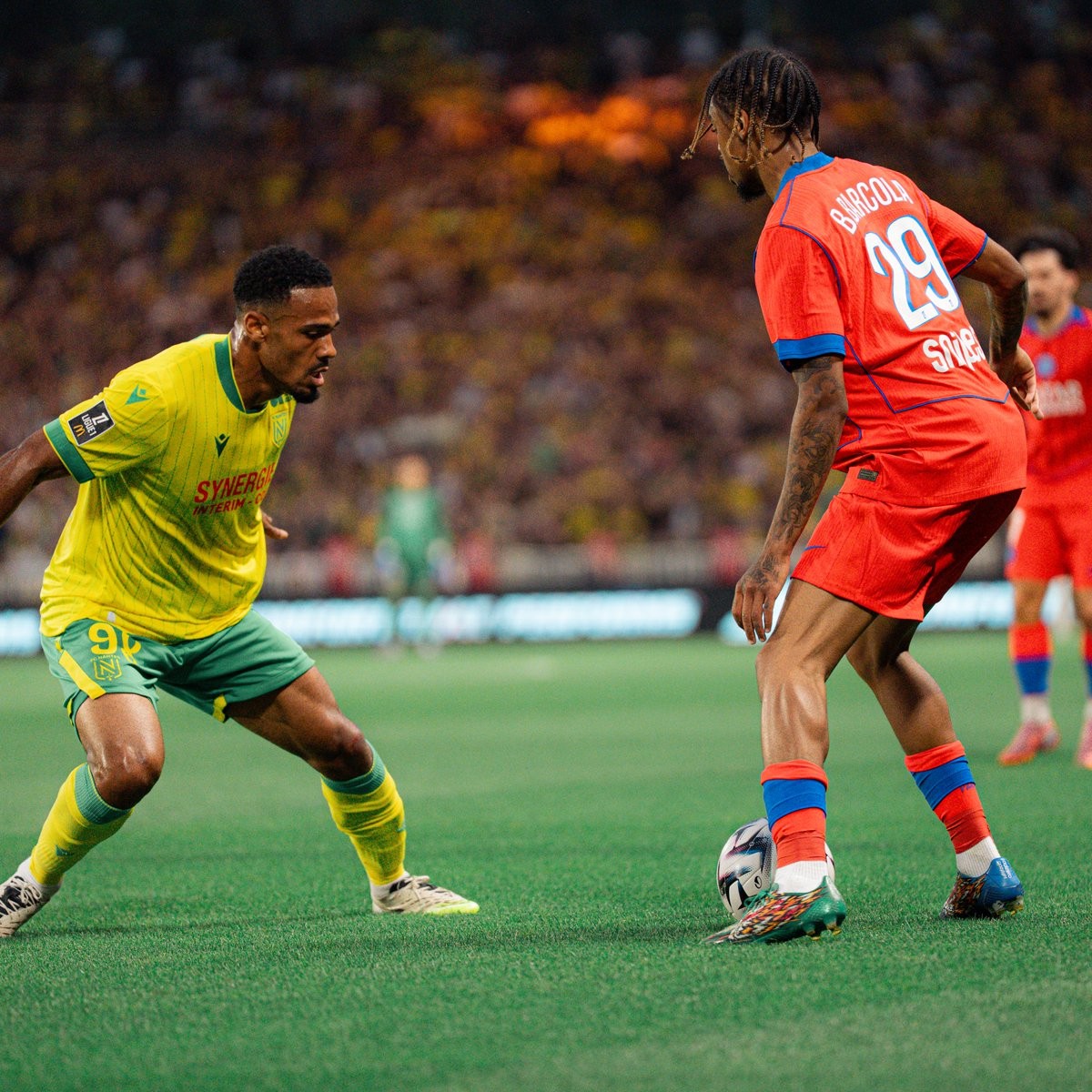 关于法甲国际比赛日走向成谜；曼联迎来里程碑；气氛紧张；赛季目标并未改变的信息