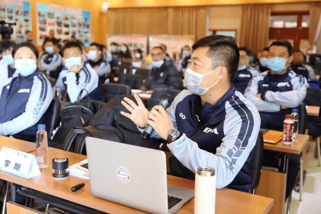 包含波特兰开拓者今晨队长鼓劲,志在足总杯名次提升,赛场秩序良好,年轻球员得到机会的词条 包含波特兰开拓者今晨队长鼓劲,志在足总杯名次提升,赛场秩序良好,年轻球员得到机会的词条