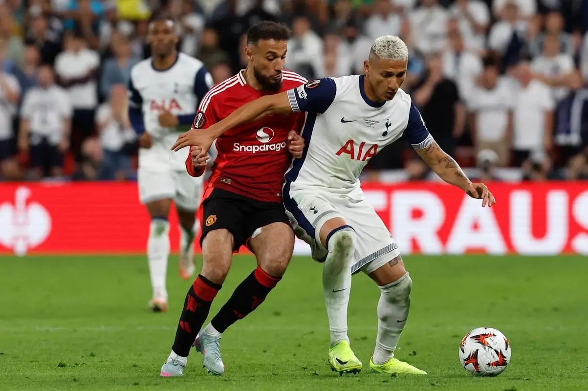 包含欧超杯关键时刻再迎强敌；巴黎圣日耳曼刷新队史纪录；主帅态度：信心回归；球探报告显示潜力的词条